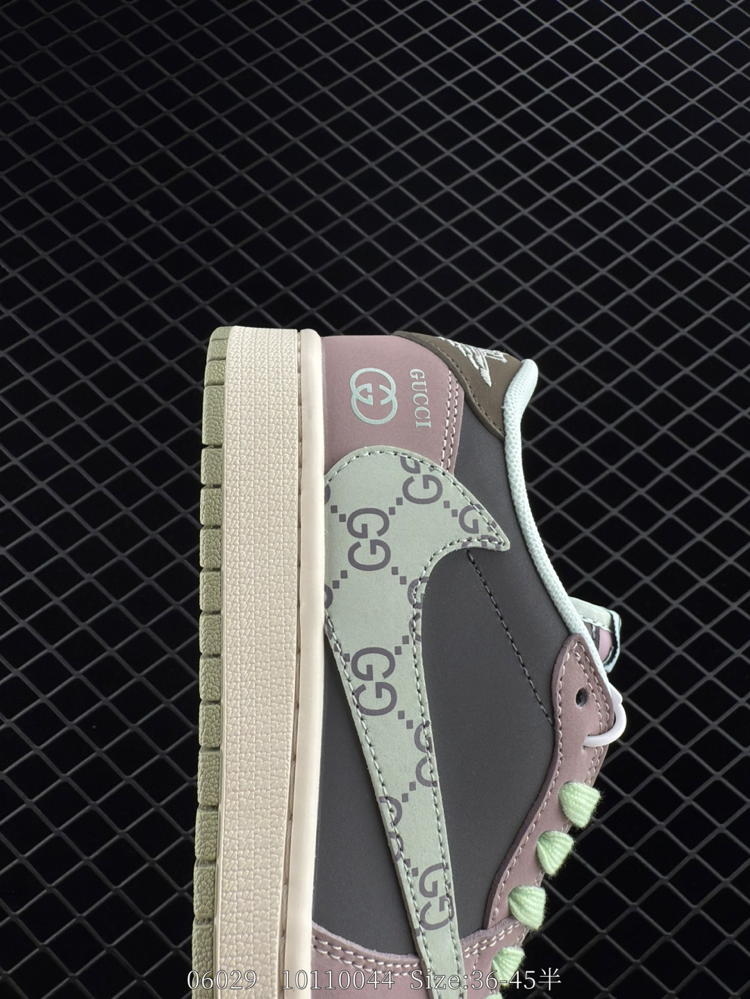 Nike Air Jordan 1 x Travis Scott AJ1